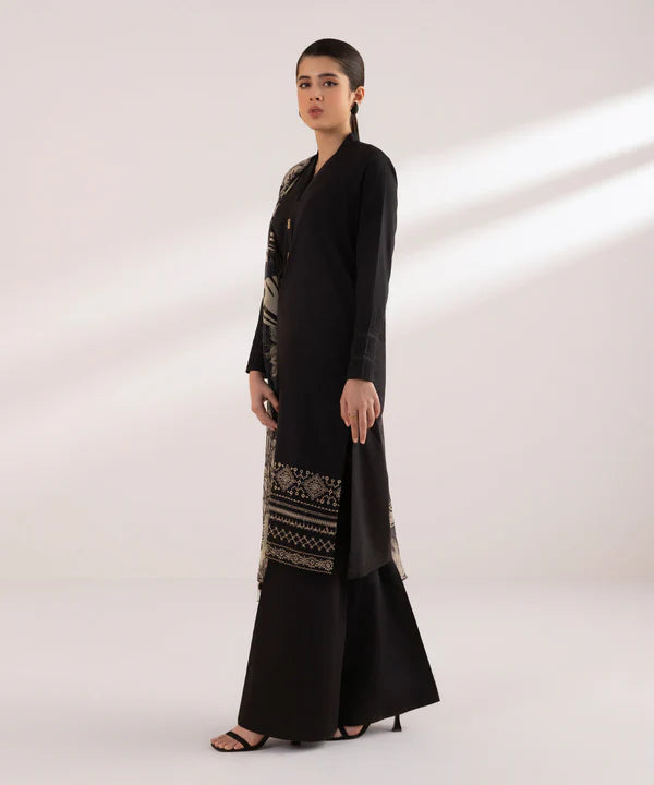 SAPPHIRE | UNSTITCHED 3 PIECE EMBROIDERED LAWN SUIT