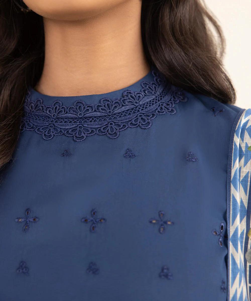 SAPPHIRE | UNSTITCHED 2 PIECE EMBROIDERED CAMBRIC SUIT