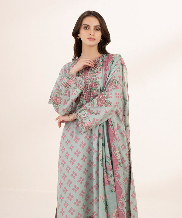 SAPPHIRE | UNSTITCHED 3 PIECE EMBROIDERED LAWN SUIT