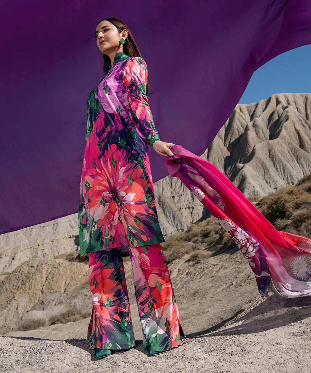 SAPPHIRE | UNSTITCHED 3 PIECE EMBROIDERED LAWN SUIT