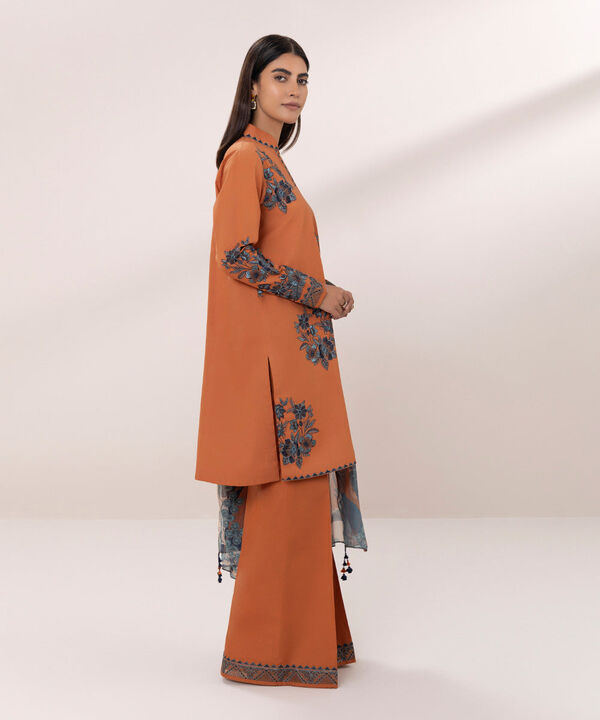 SAPPHIRE | UNSTITCHED 3 PIECE EMBROIDERED LAWN SUIT