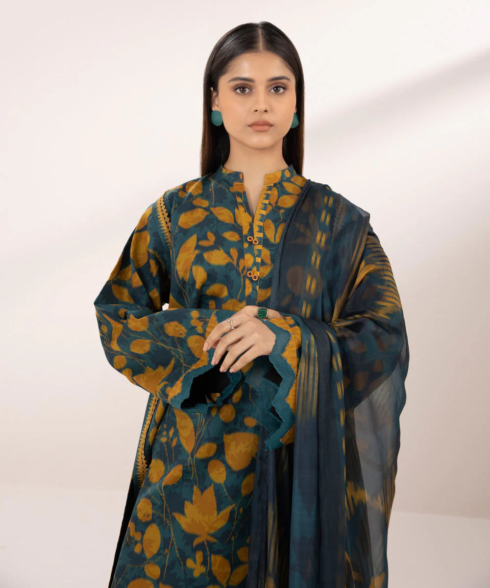 SAPPHIRE | UNSTITCHED 2 PIECE EMBROIDERED CAMBRIC SUIT
