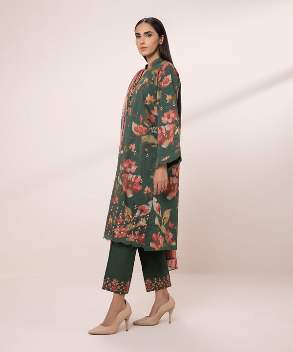 SAPPHIRE | UNSTITCHED 3 PIECE EMBROIDERED LAWN SUIT