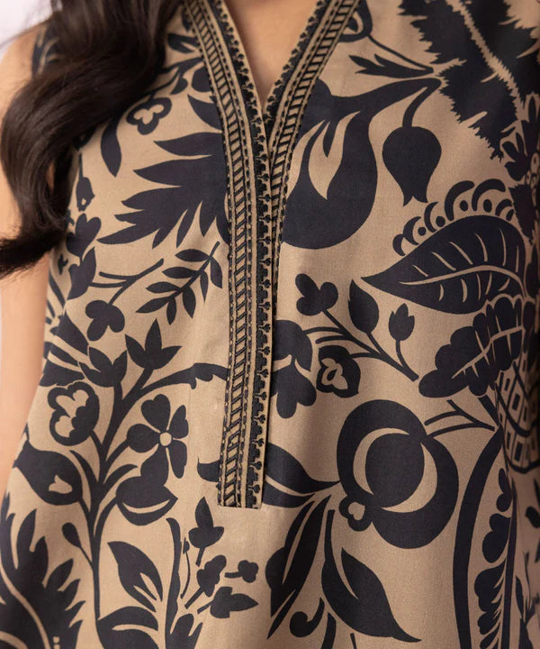 SAPPHIRE | UNSTITCHED 3 PIECE EMBROIDERED CAMBRIC SUIT