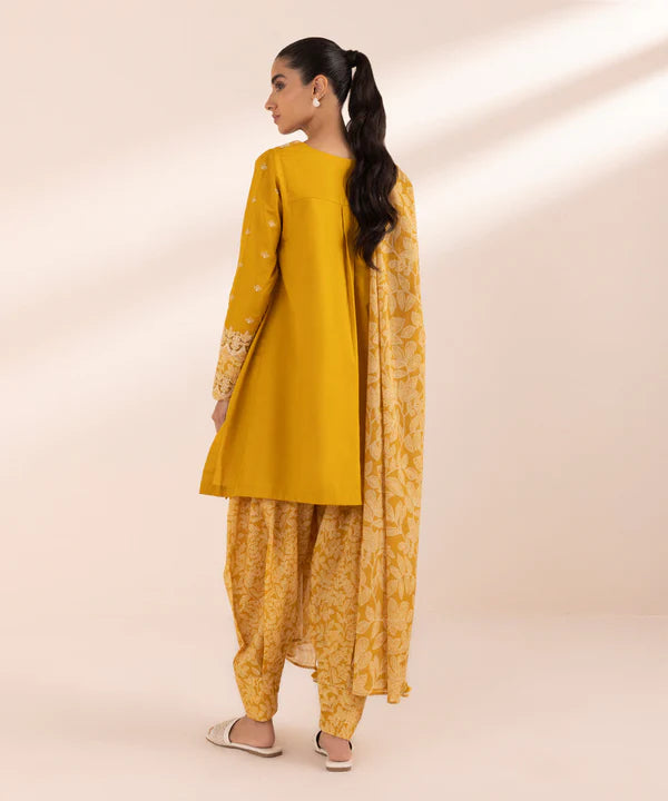 SAPPHIRE | UNSTITCHED 3 PIECE EMBROIDERED LAWN SUIT