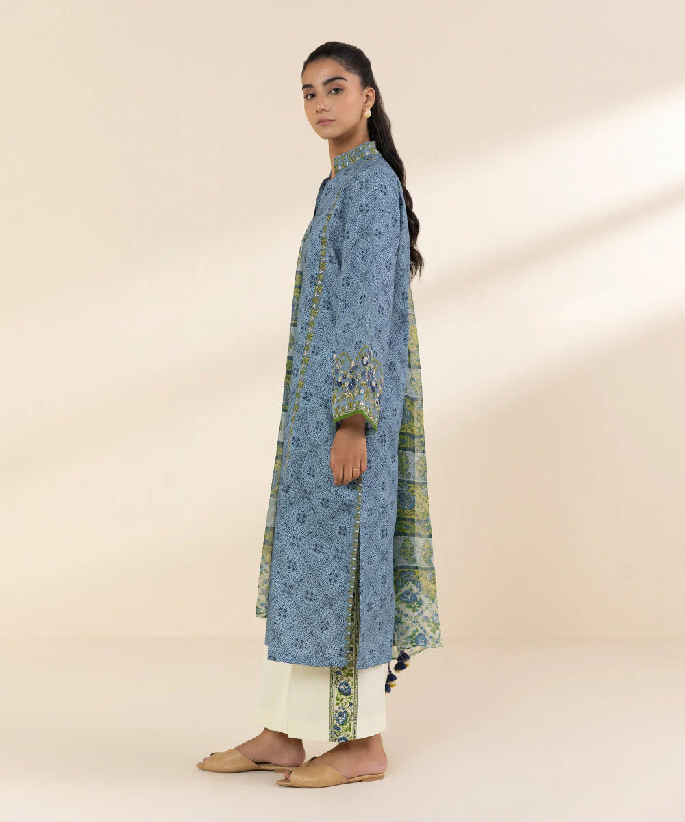 SAPPHIRE | UNSTITCHED 3 PIECE EMBROIDERED LAWN SUIT