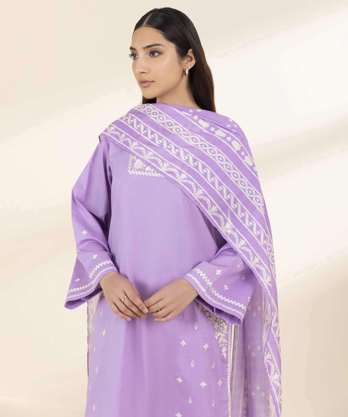 SAPPHIRE | UNSTITCHED 3 PIECE EMBROIDERED LAWN SUIT