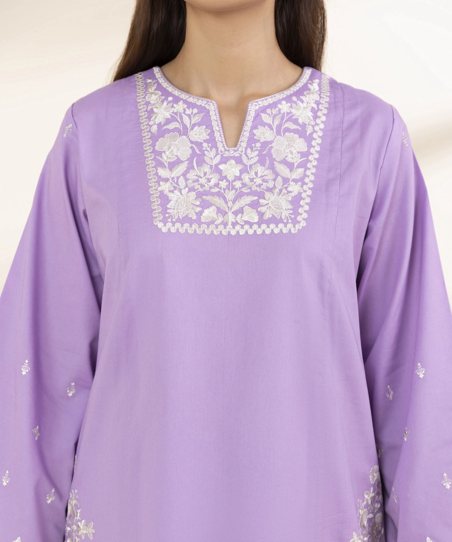 SAPPHIRE | UNSTITCHED 3 PIECE EMBROIDERED LAWN SUIT