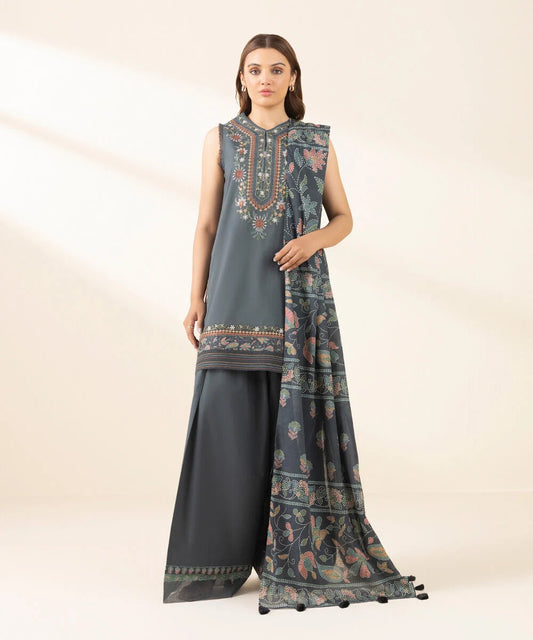 SAPPHIRE | UNSTITCHED 3 PIECE EMBROIDERED LAWN SUIT