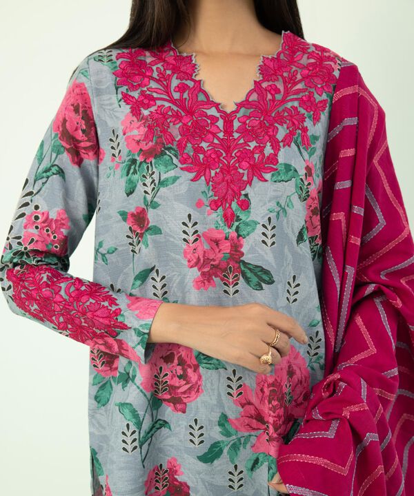 SAPPHIRE | UNSTITCHED 3 PIECE EMBROIDERED KHADDAR SUIT