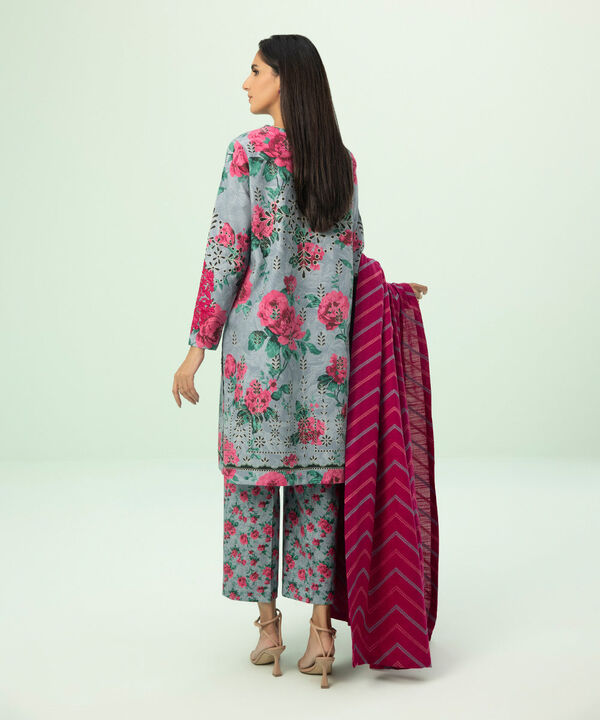 SAPPHIRE | UNSTITCHED 3 PIECE EMBROIDERED KHADDAR SUIT