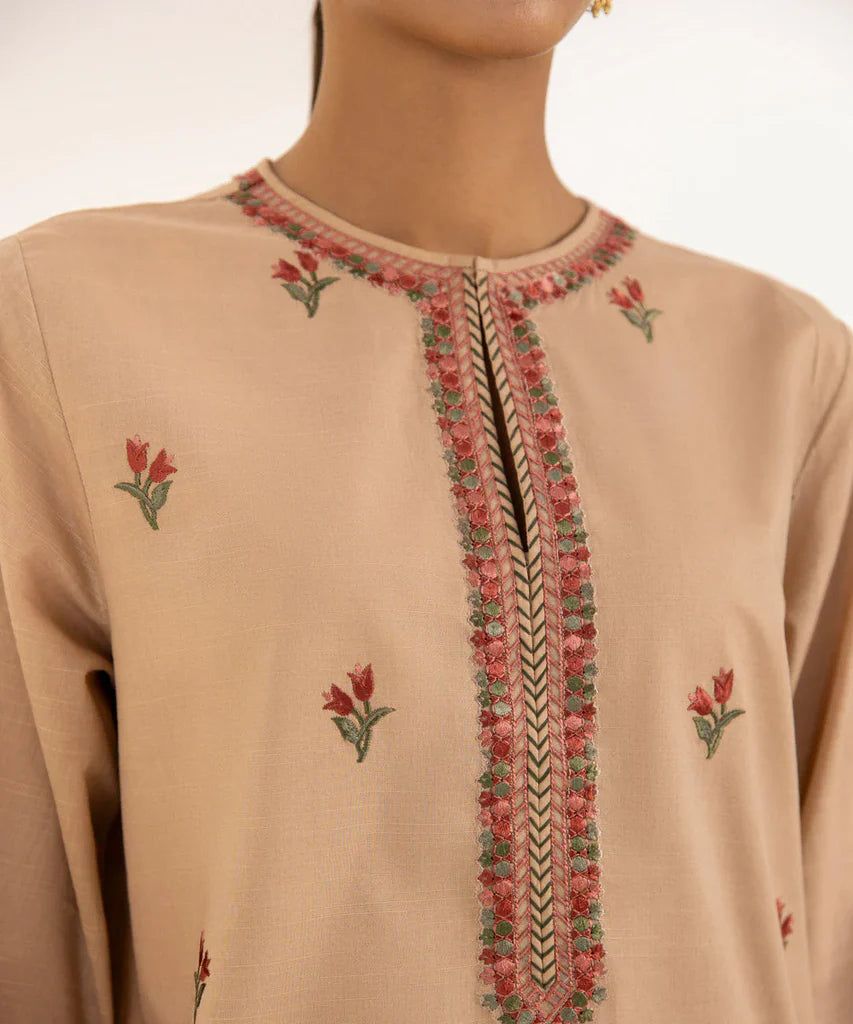 SAPPHIRE | UNSTITCHED 3 PIECE EMBROIDERED LAWN SUIT