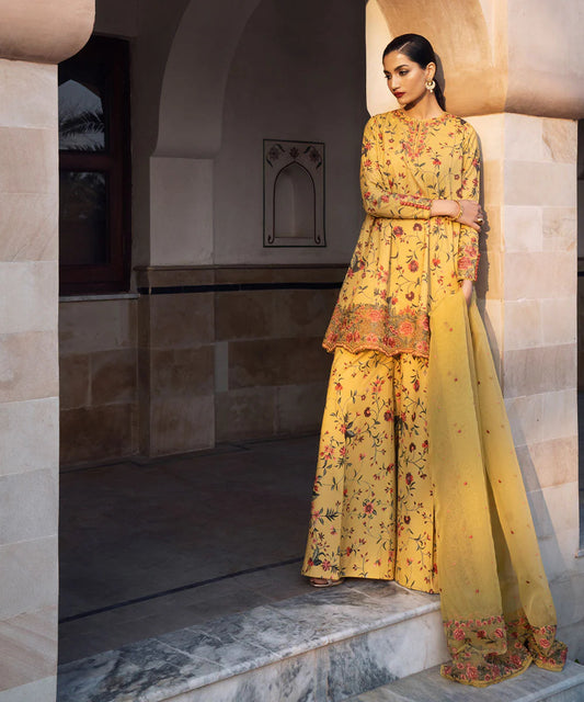 SAPPHIRE | UNSTITCHED 3 PIECE EMBROIDERED CAMBRIC SUIT