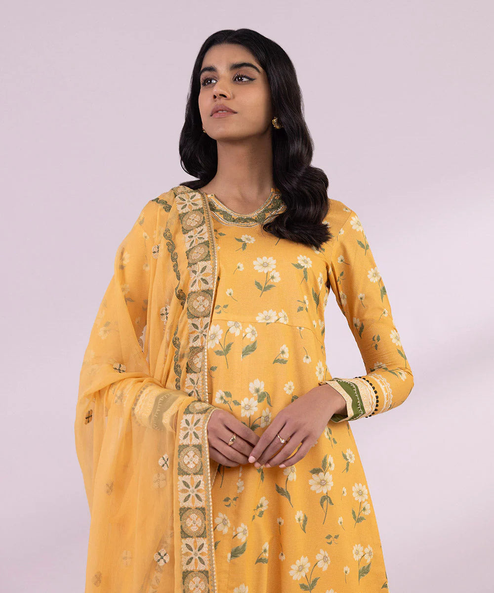 SAPPHIRE | UNSTITCHED 3 PIECE EMBROIDERED ZARI LAWN SUIT