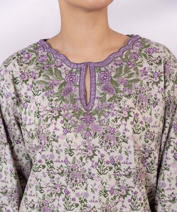 SAPPHIRE | UNSTITCHED 3 PIECE EMBROIDERED LAWN SUIT