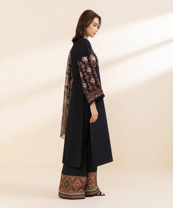 SAPPHIRE | UNSTITCHED 3 PIECE EMBROIDERED DOBBY SUIT