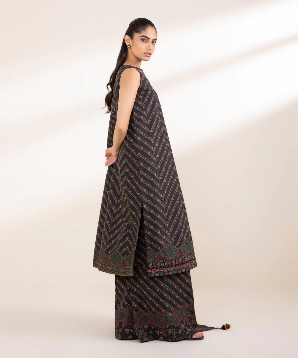 SAPPHIRE | UNSTITCHED 3 PIECE EMBROIDERED LAWN SUIT
