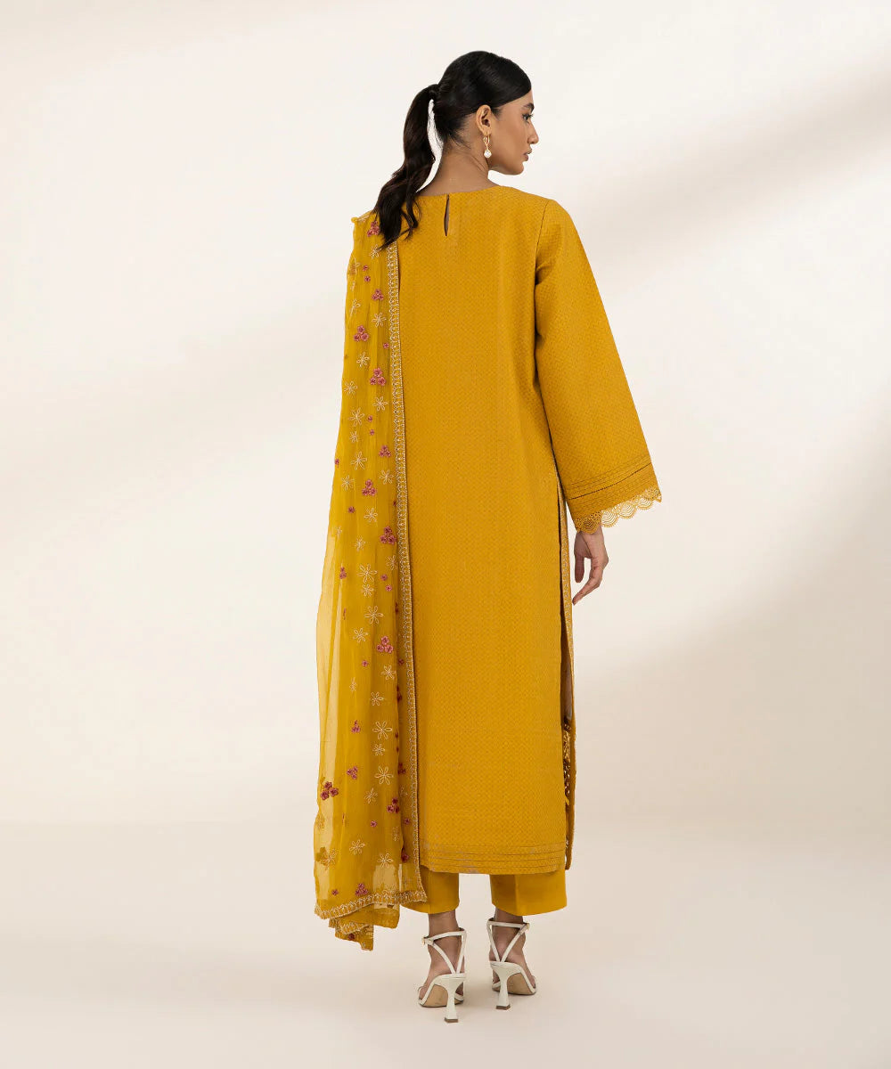 SAPPHIRE | UNSTITCHED 3 PIECE EMBROIDERED DOBBY SUIT
