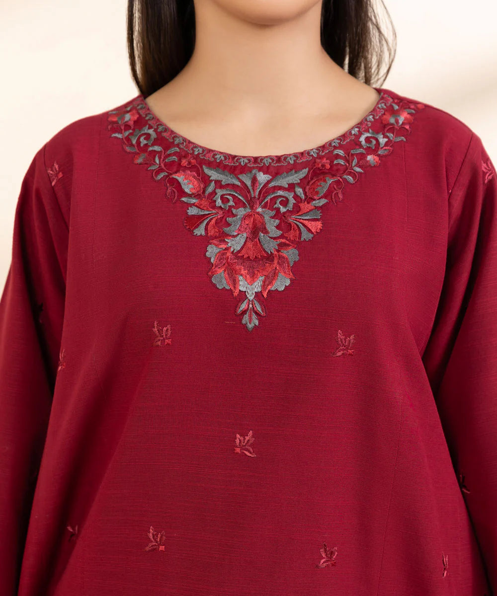 SAPPHIRE | UNSTITCHED 3 PIECE EMBROIDERED LIGHT KHADDAR SUIT
