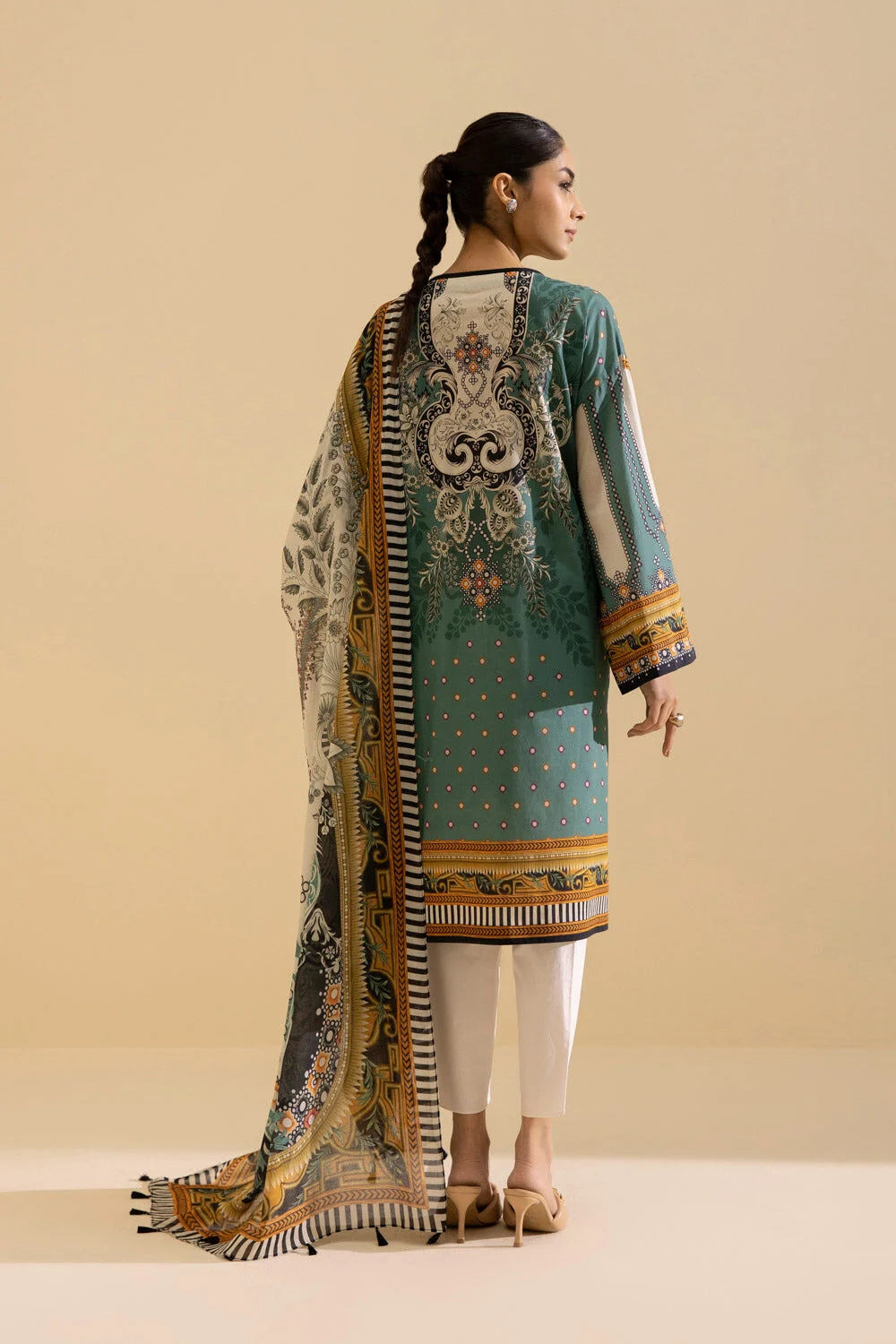 SAPPHIRE | UNSTITCHED 3 PIECE PRINTED LAWN SUIT