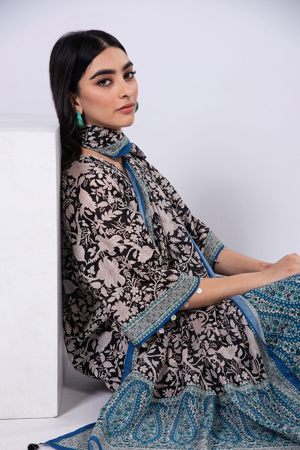 Khaadi | 3 Piece Unstitched Lawn-Top, Bottom & Dupatta | ALA230539-Black