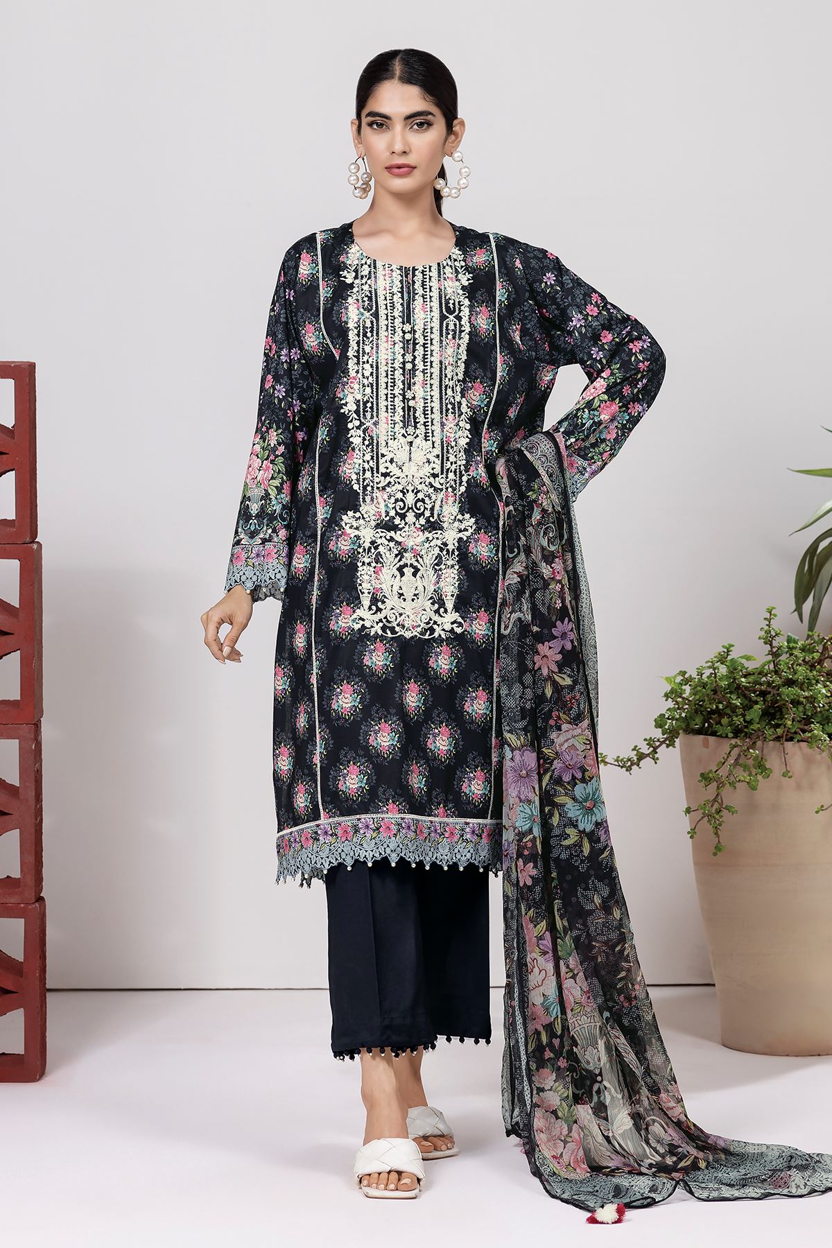 KHAADI | UNSTITCHED 3 PIECE EMBROIDERED DOBBY SUIT
