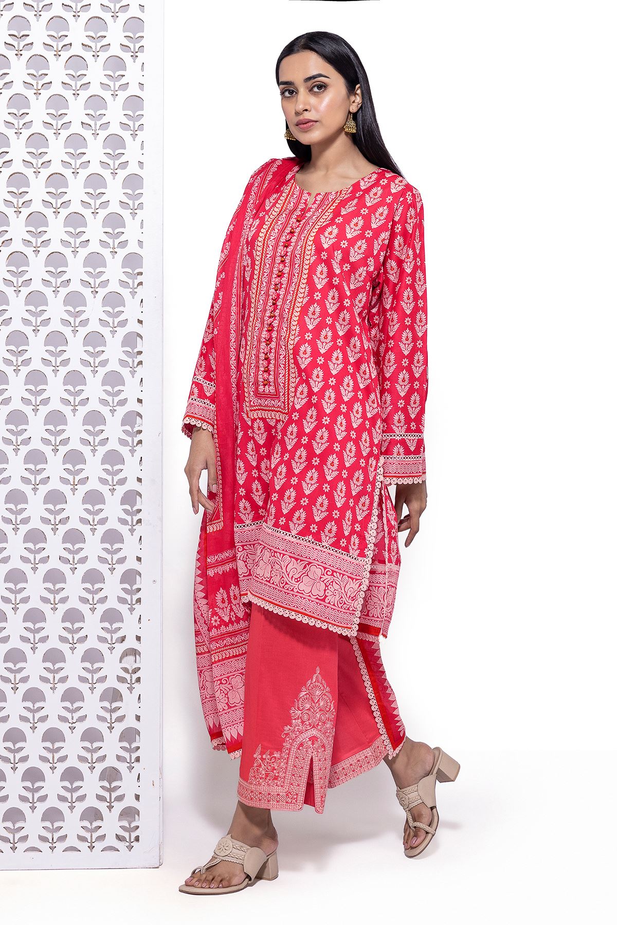 KHAADI | UNSTITCHED 3 PIECE EMBROIDERED LAWN SUIT