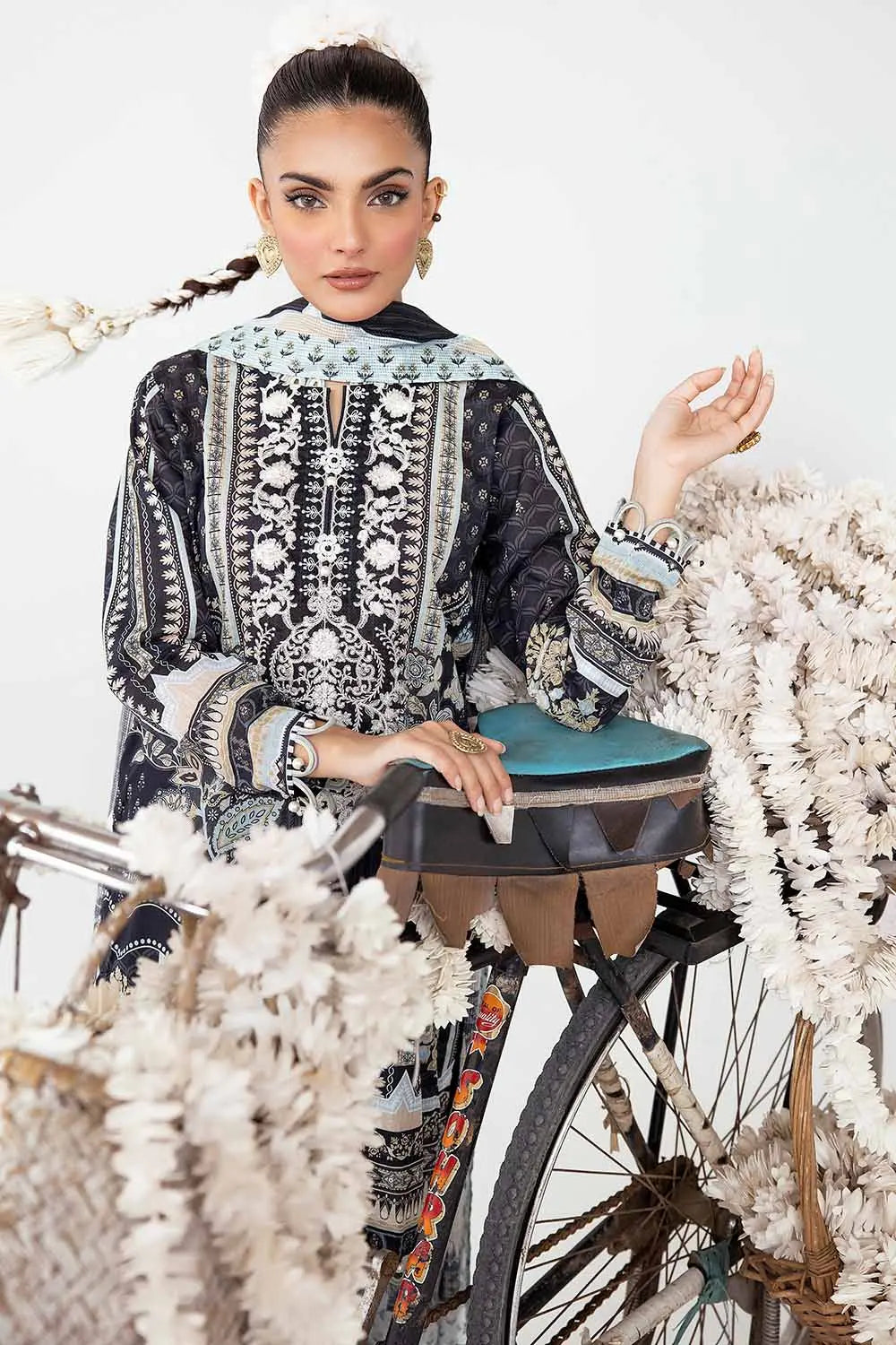 GUL AHMED | 3PC UNSTITCHED EMBROIDERED LAWN SUIT