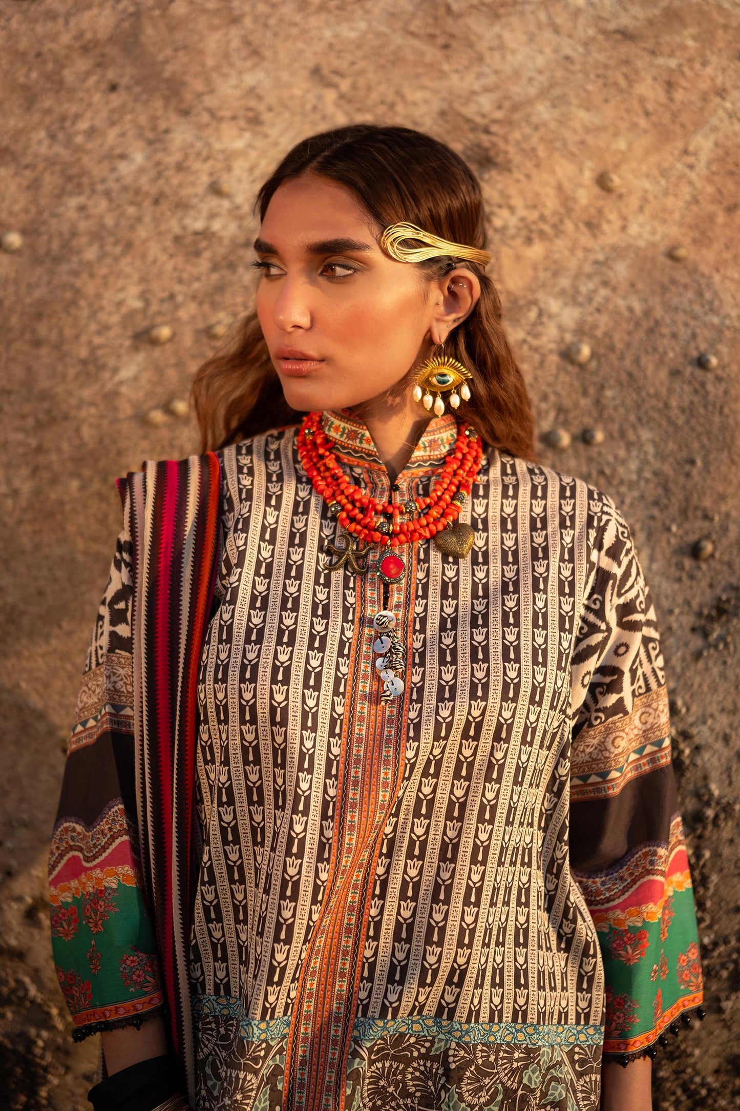 SANA SAFINAZ | UNSTITCHED MAHAY 2 PIECE LAWN SUIT