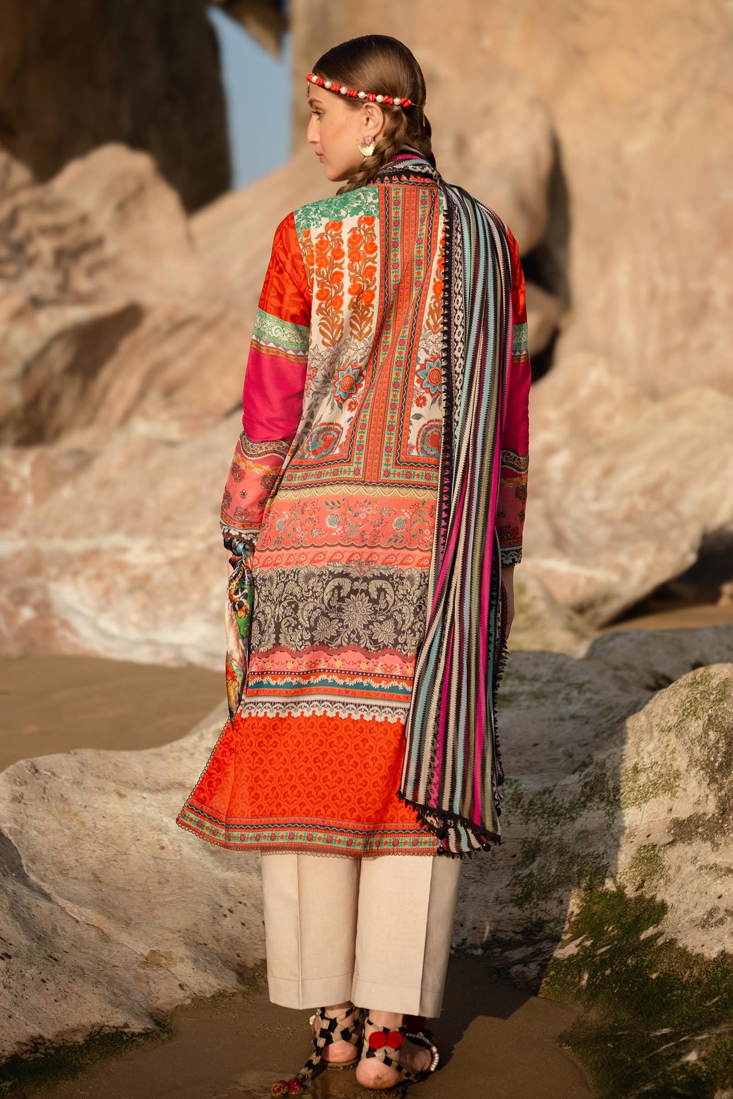 SANA SAFINAZ | UNSTITCHED MAHAY 2 PIECE LAWN SUIT