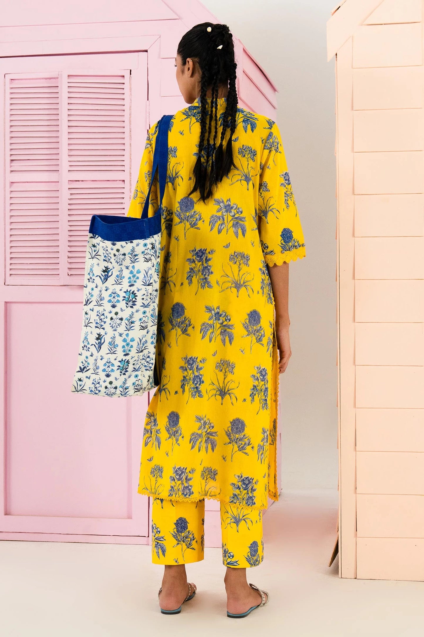 SANA SAFINAZ | UNSTITCHED MAHAY 2 PIECE LAWN SUIT