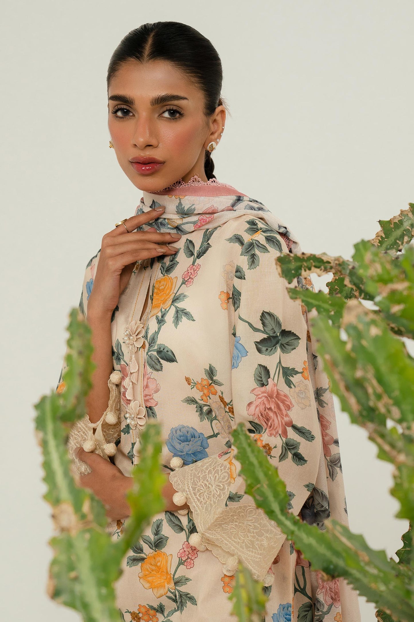 SANA SAFINAZ | UNSTITCHED MAHAY 3 PIECE LAWN SUIT