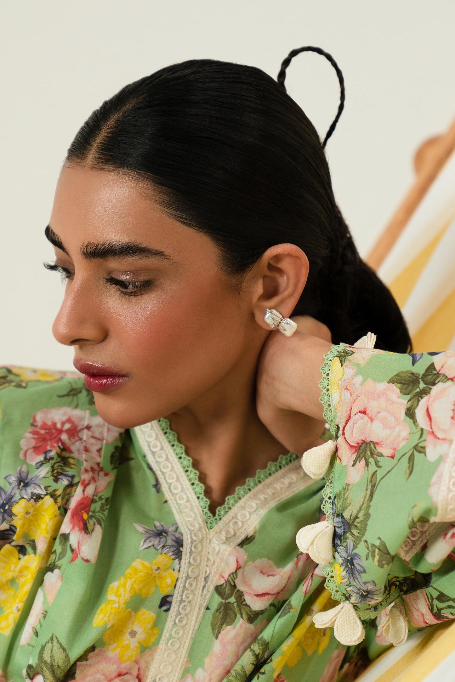 SANA SAFINAZ | UNSTITCHED MAHAY 3 PIECE LAWN SUIT