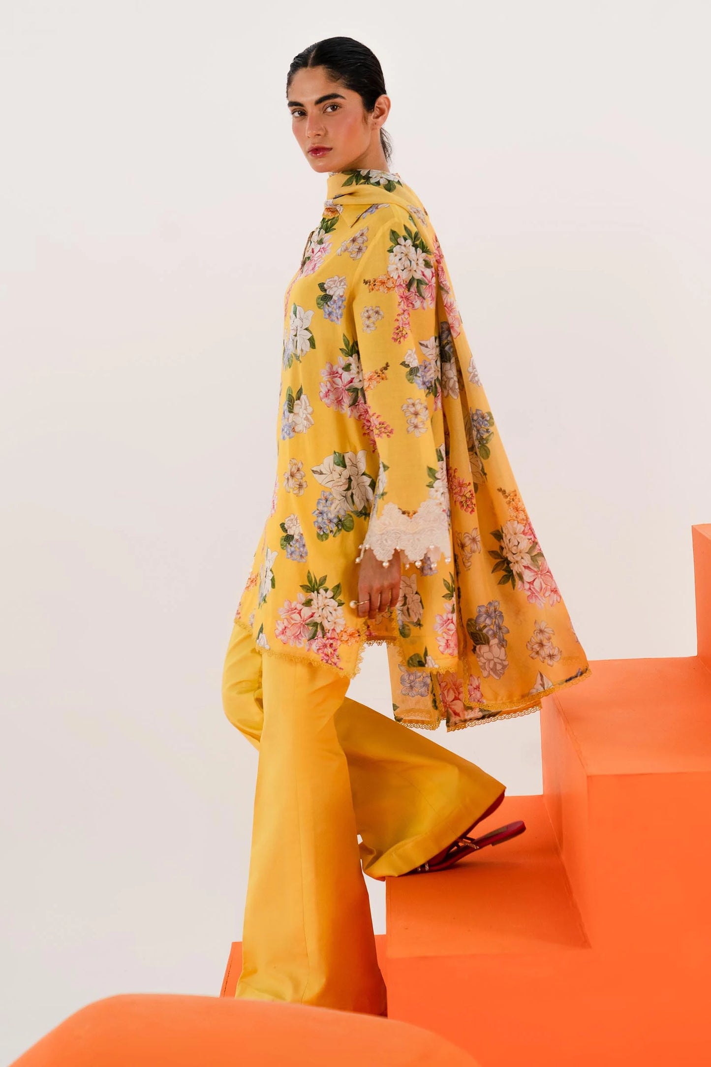 SANA SAFINAZ | UNSTITCHED MAHAY 3 PIECE LAWN SUIT