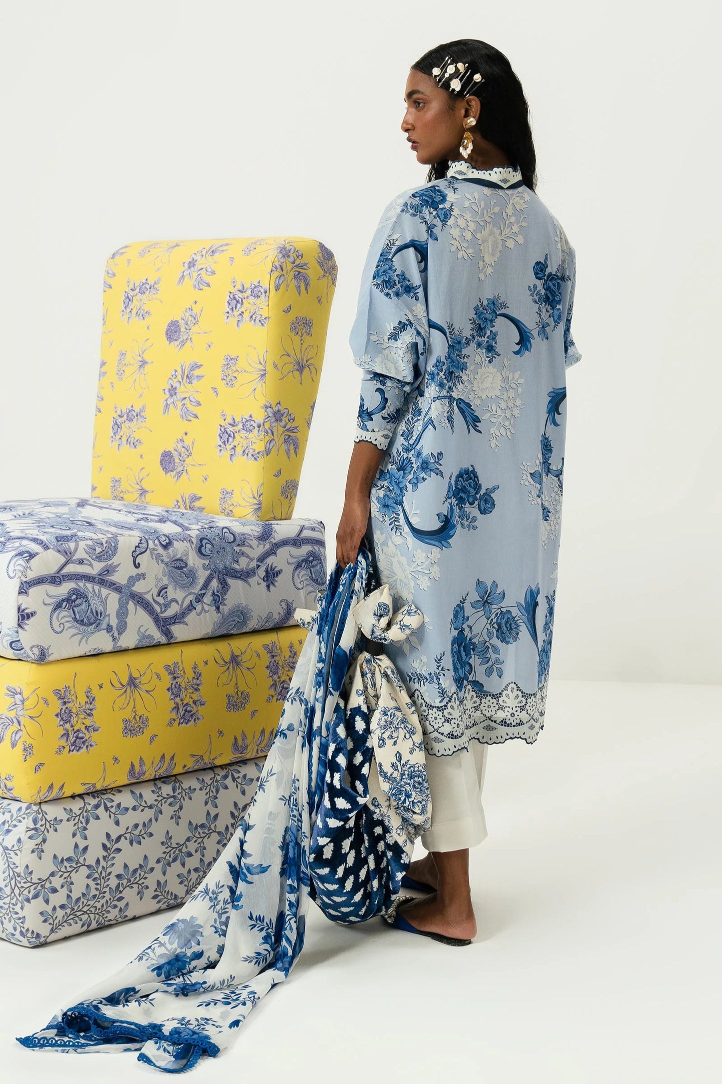 SANA SAFINAZ | UNSTITCHED MAHAY 2 PIECE LAWN SUIT