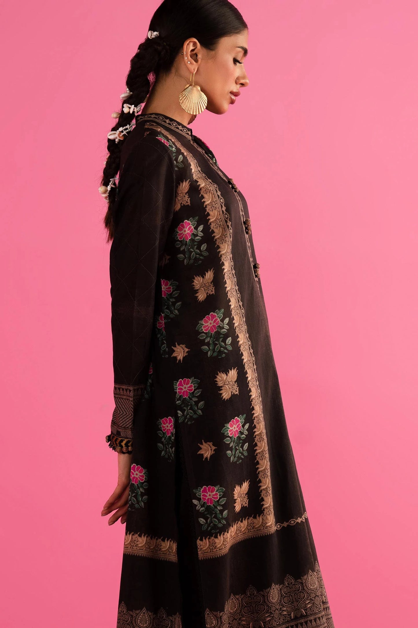SANA SAFINAZ | UNSTITCHED MAHAY 3 PIECE LAWN SUIT