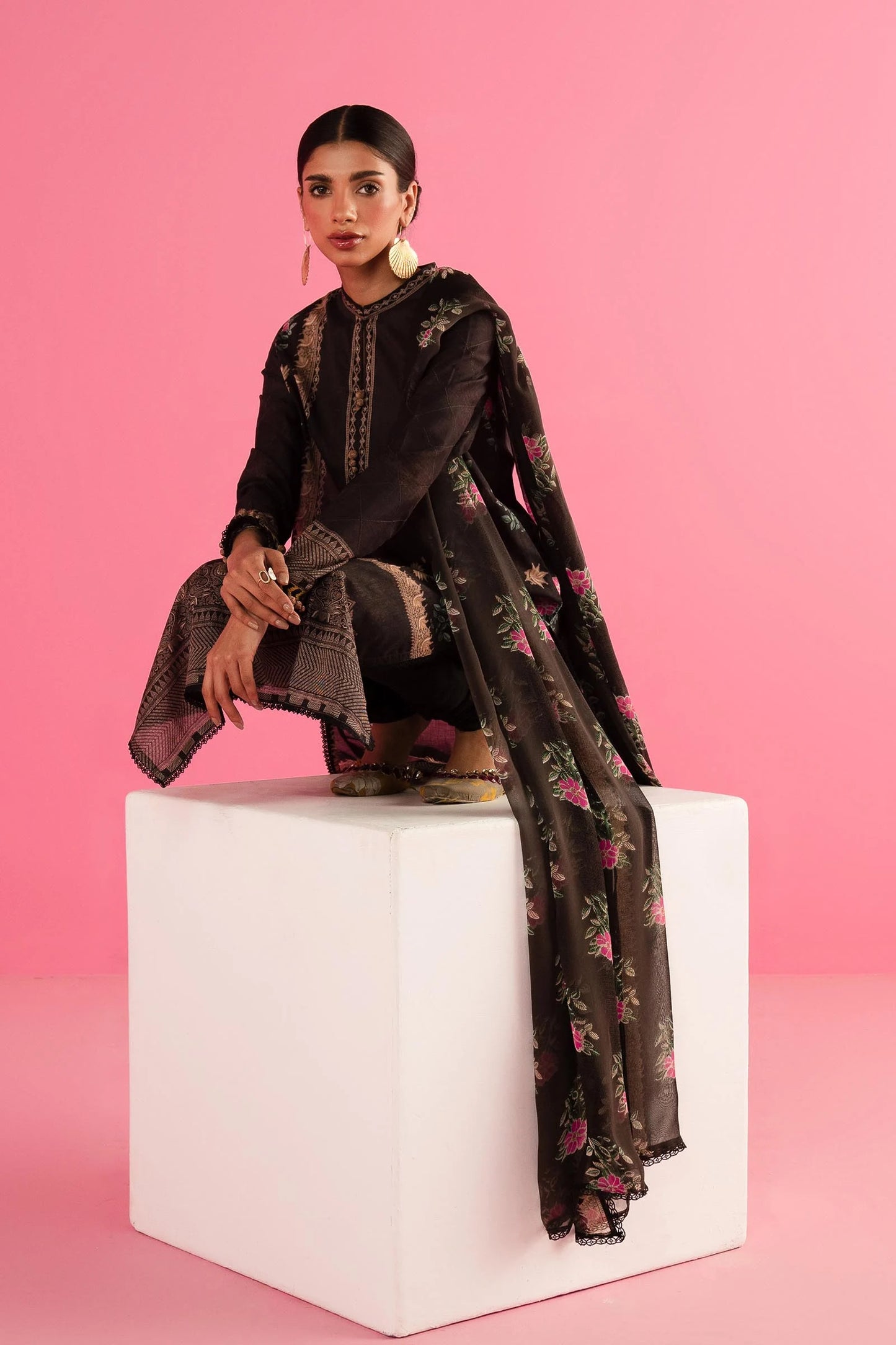 SANA SAFINAZ | UNSTITCHED MAHAY 3 PIECE LAWN SUIT