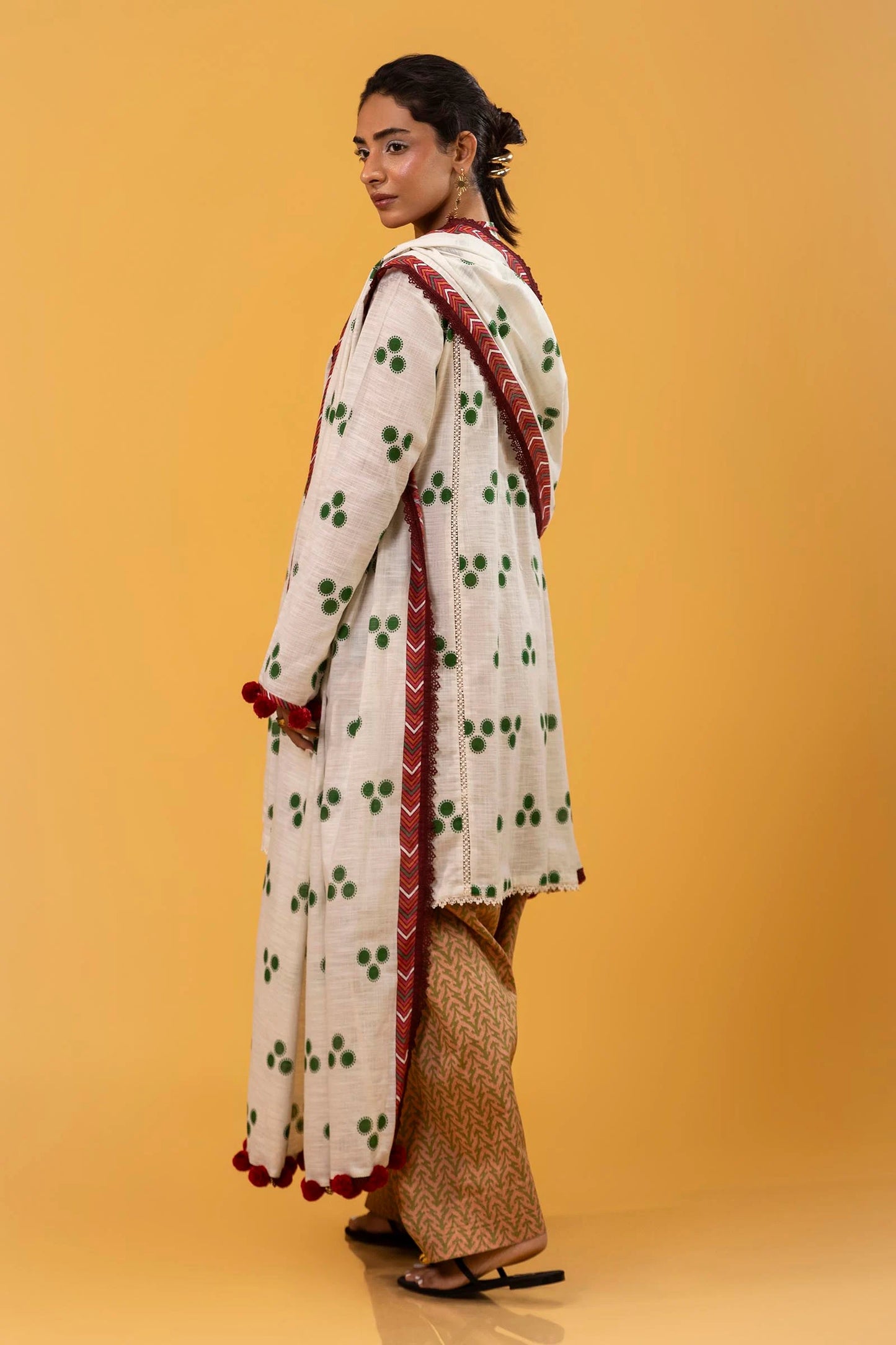 SANA SAFINAZ | UNSTITCHED MAHAY WINTER - 3 PIECE SUIT