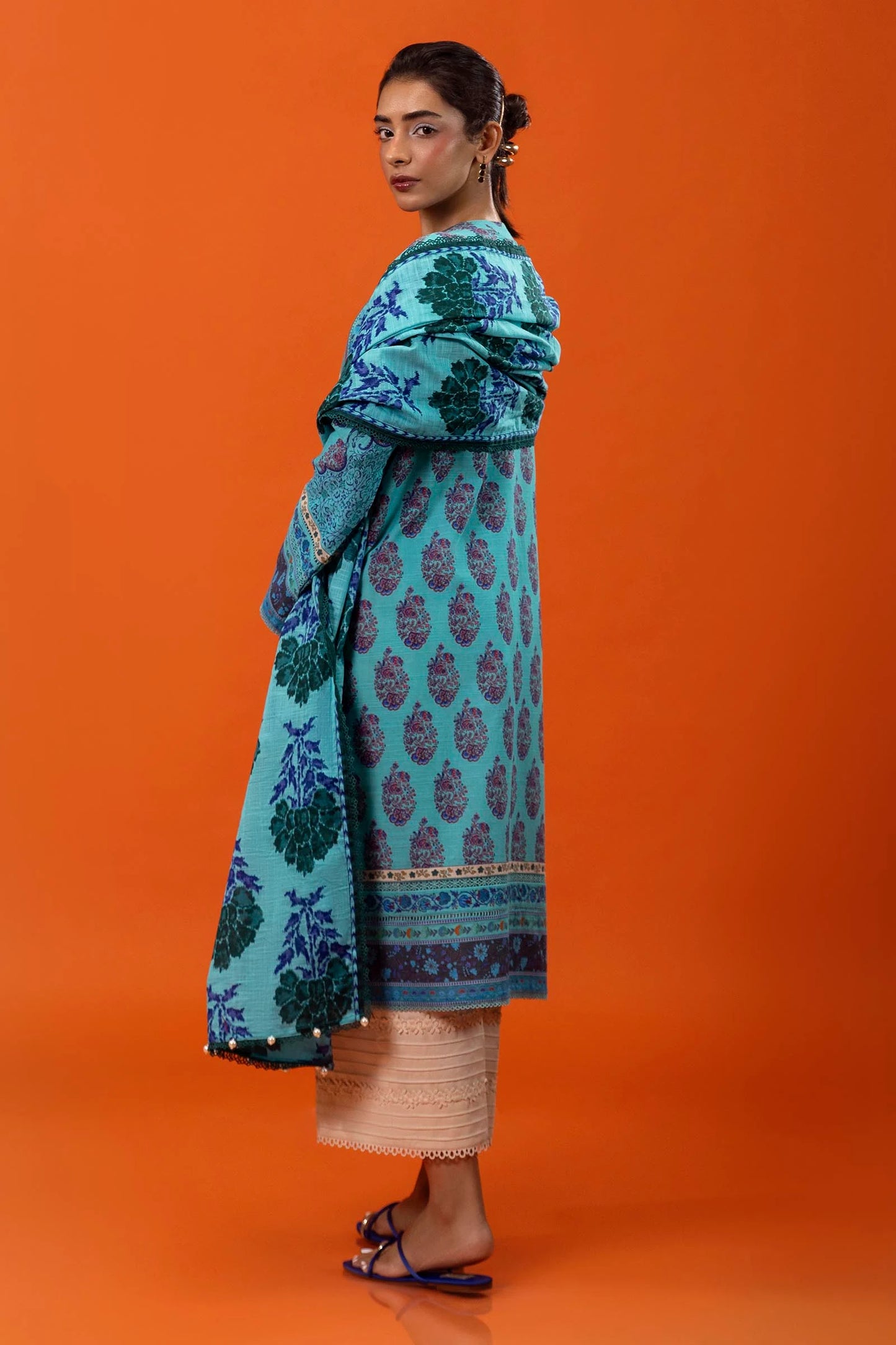 SANA SAFINAZ | UNSTITCHED MAHAY WINTER - 2 PIECE SUIT