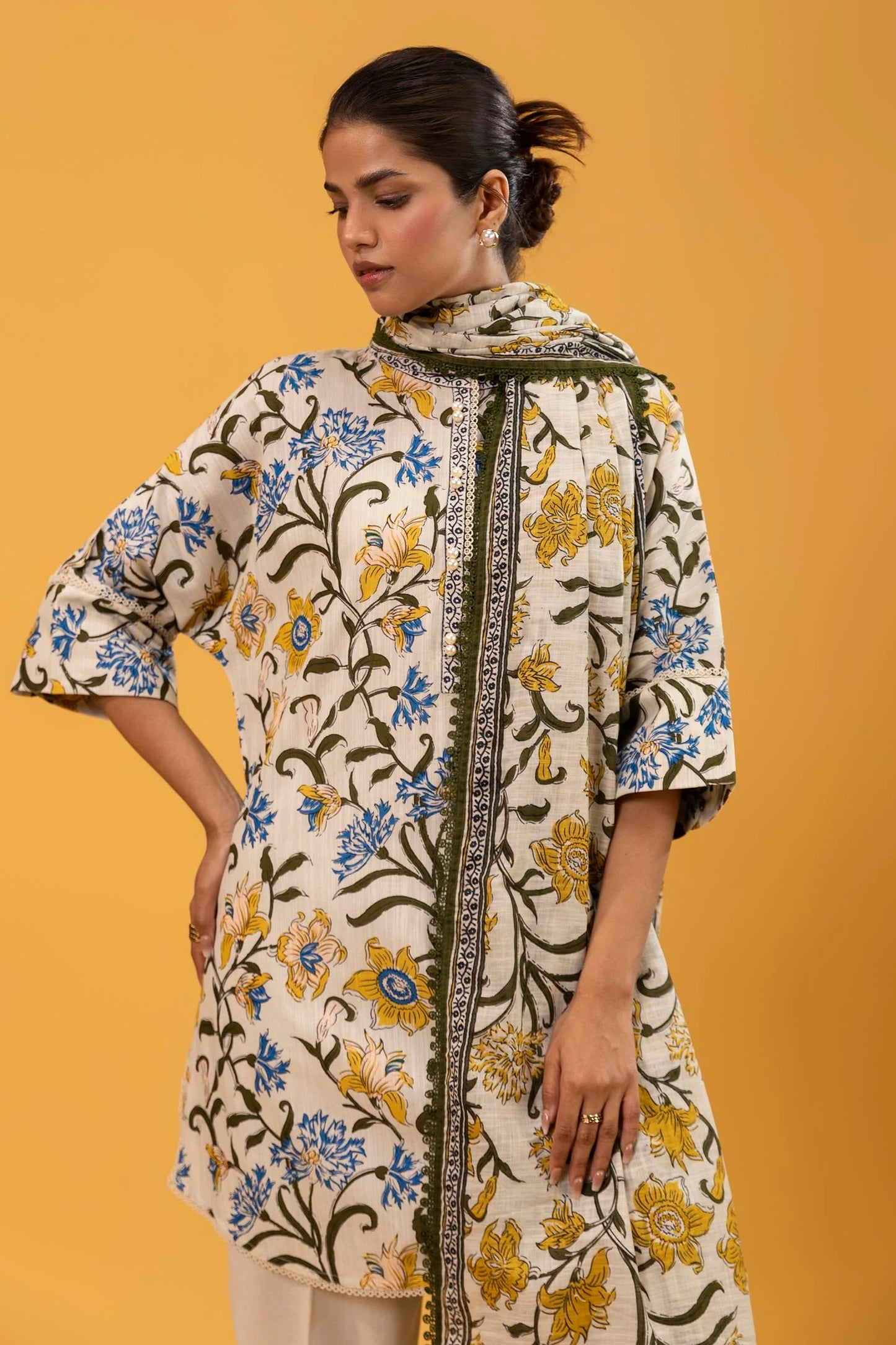 SANA SAFINAZ | UNSTITCHED MAHAY WINTER – 2 PIECE SUIT
