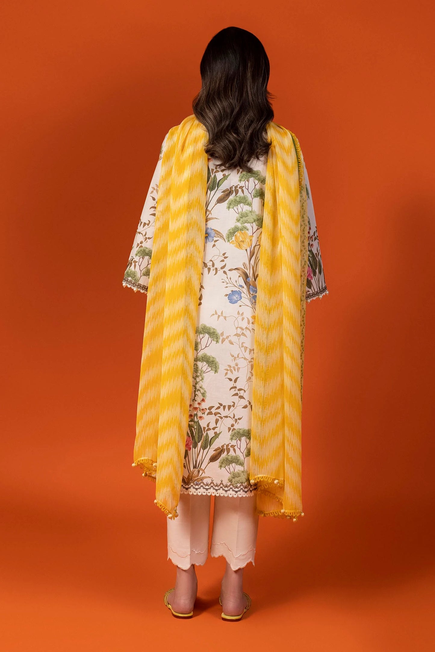 SANA SAFINAZ | UNSTITCHED MAHAY SUMMER – 3 PIECE LAWN SUIT