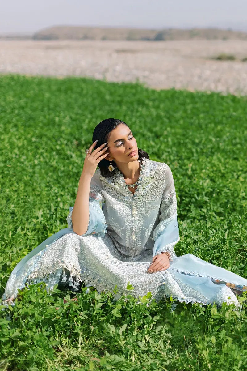 Sana Safinaz | Unstitched 3Pc Embroidered Luxury Lawn | 5B