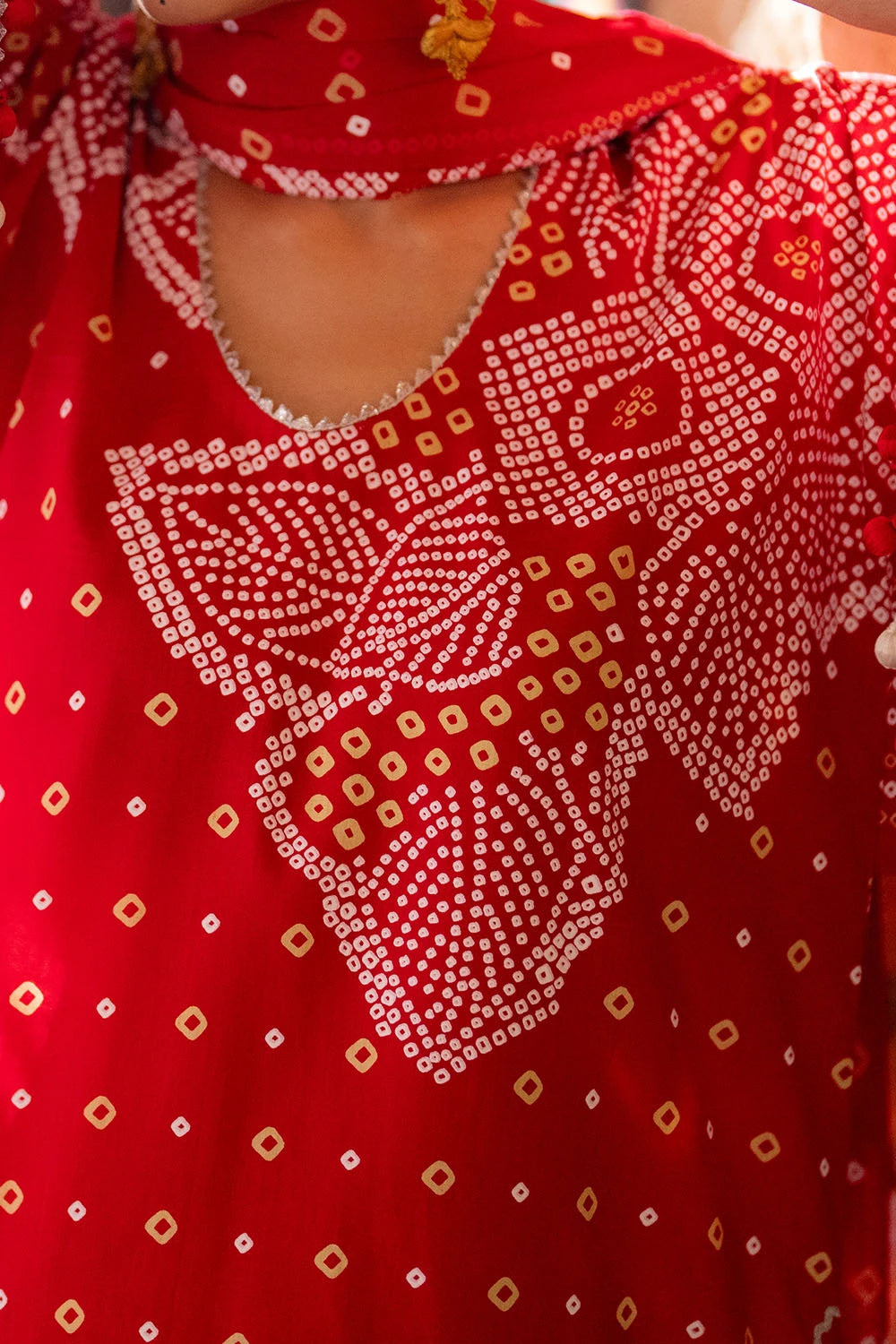 GUL AHMED | 3PC UNSTITCHED LACQUER PRINTED LAWN SUIT