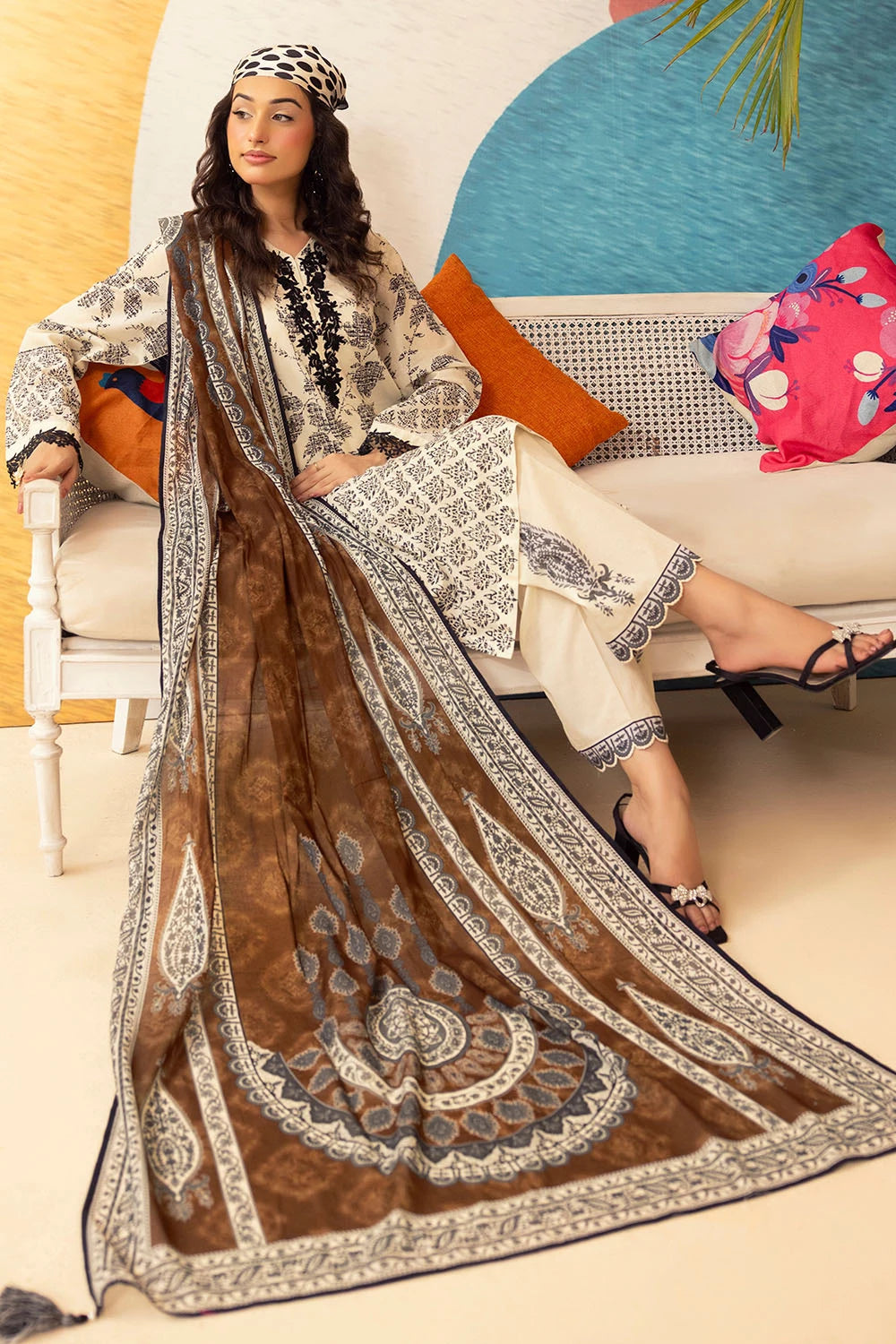 GUL AHMED | 3PC UNSTITCHED EMBROIDERED LAWN SUIT