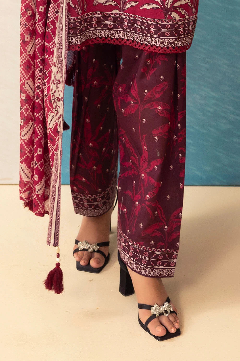 GUL AHMED | 3PC UNSTITCHED PRINTED LAWN SUIT
