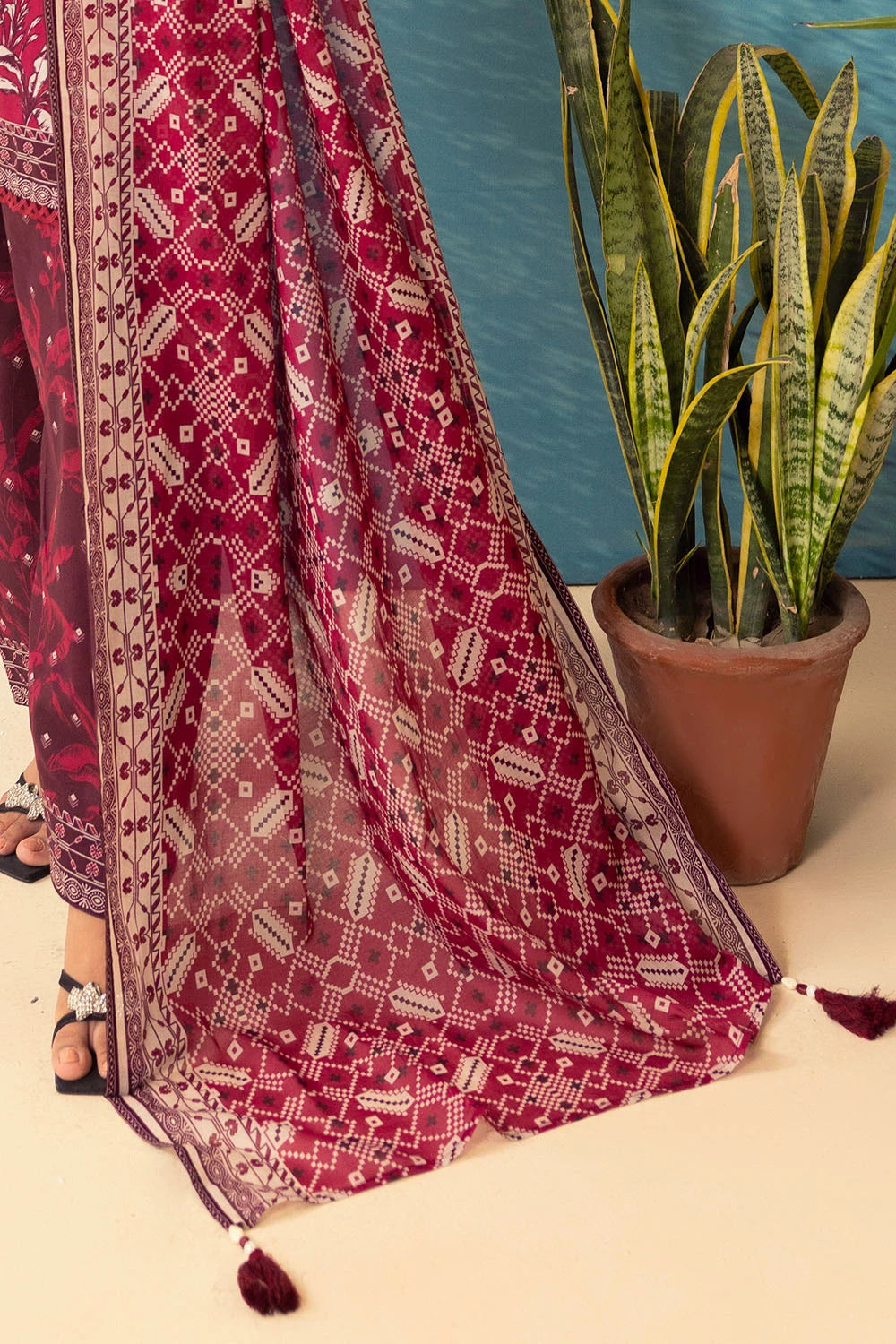 GUL AHMED | 3PC UNSTITCHED PRINTED LAWN SUIT