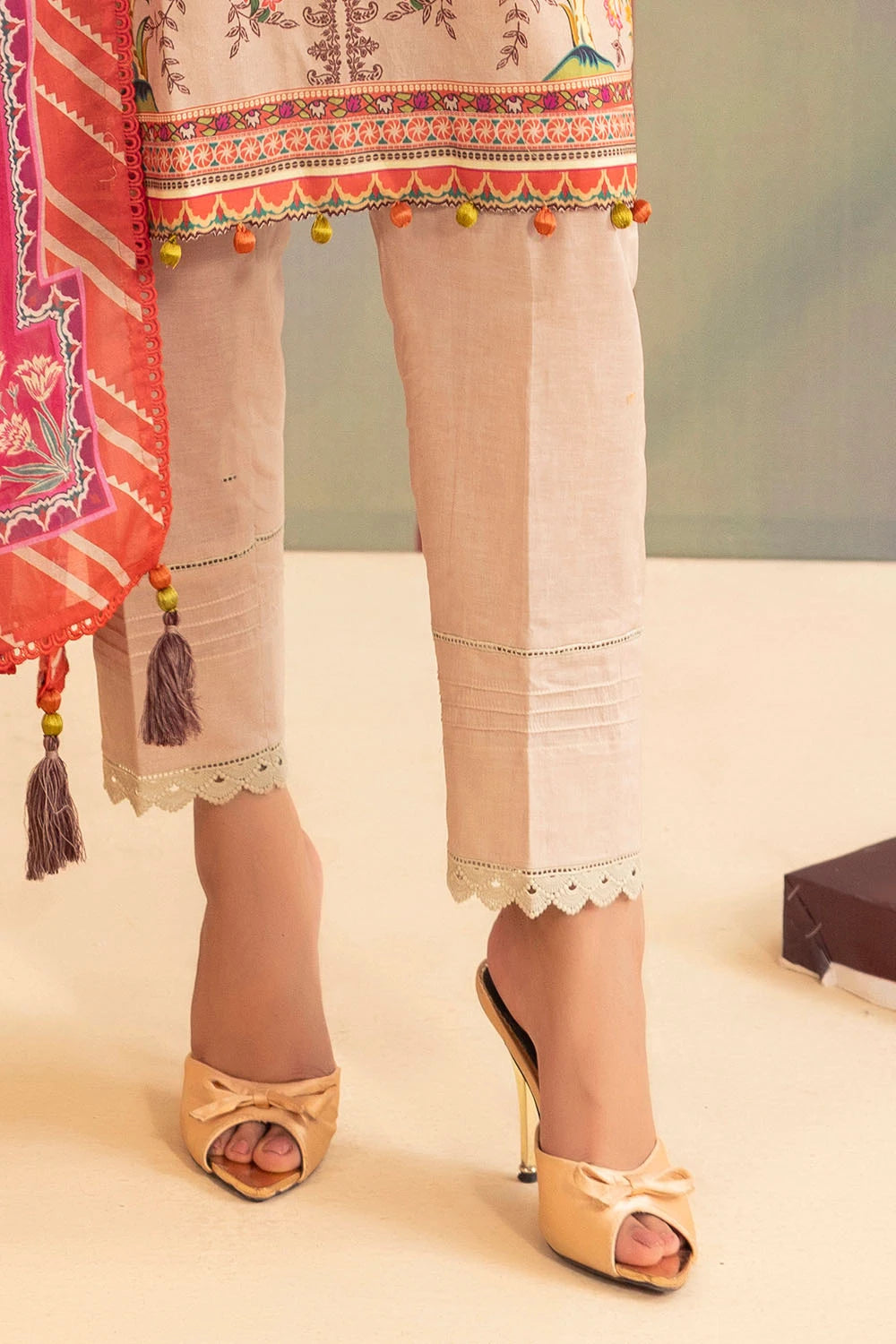 GUL AHMED | 3PC UNSTITCHED PRINTED LAWN SUIT