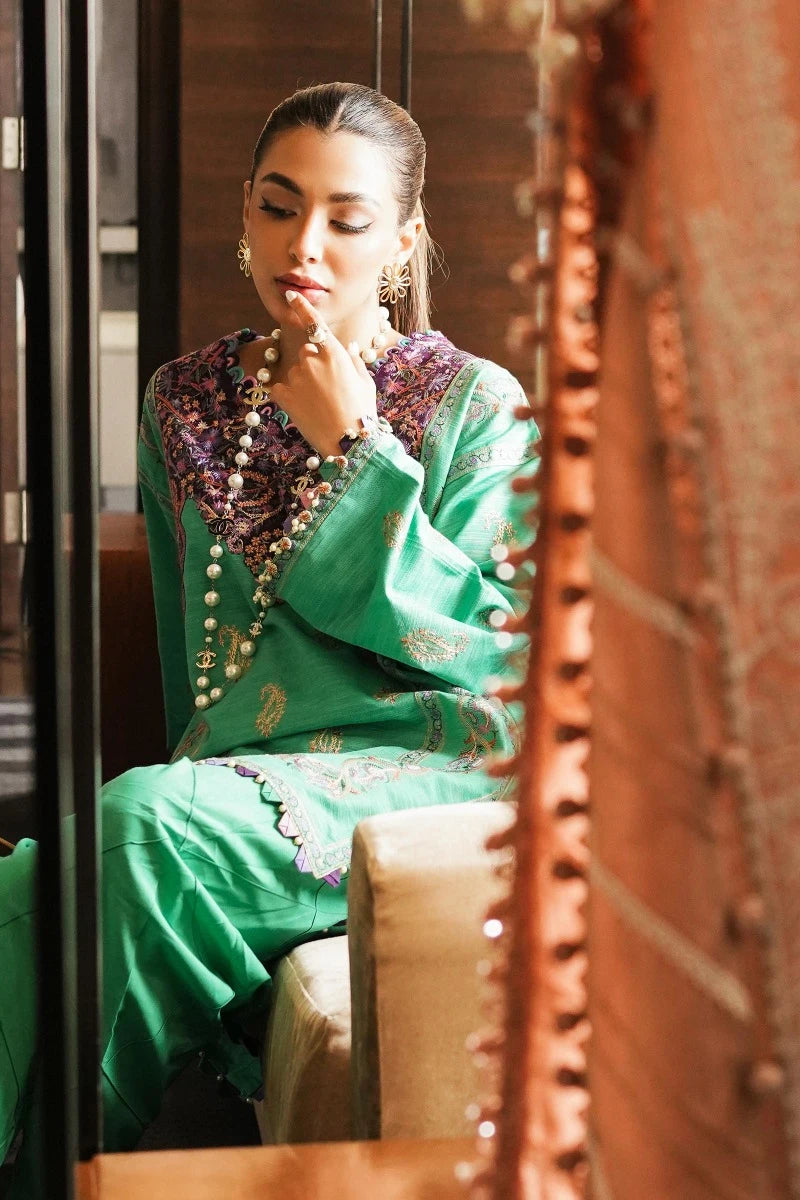SANA SAFINAZ | UNSTITCHED 3 PIECE MUZLIN WINTER SUIT