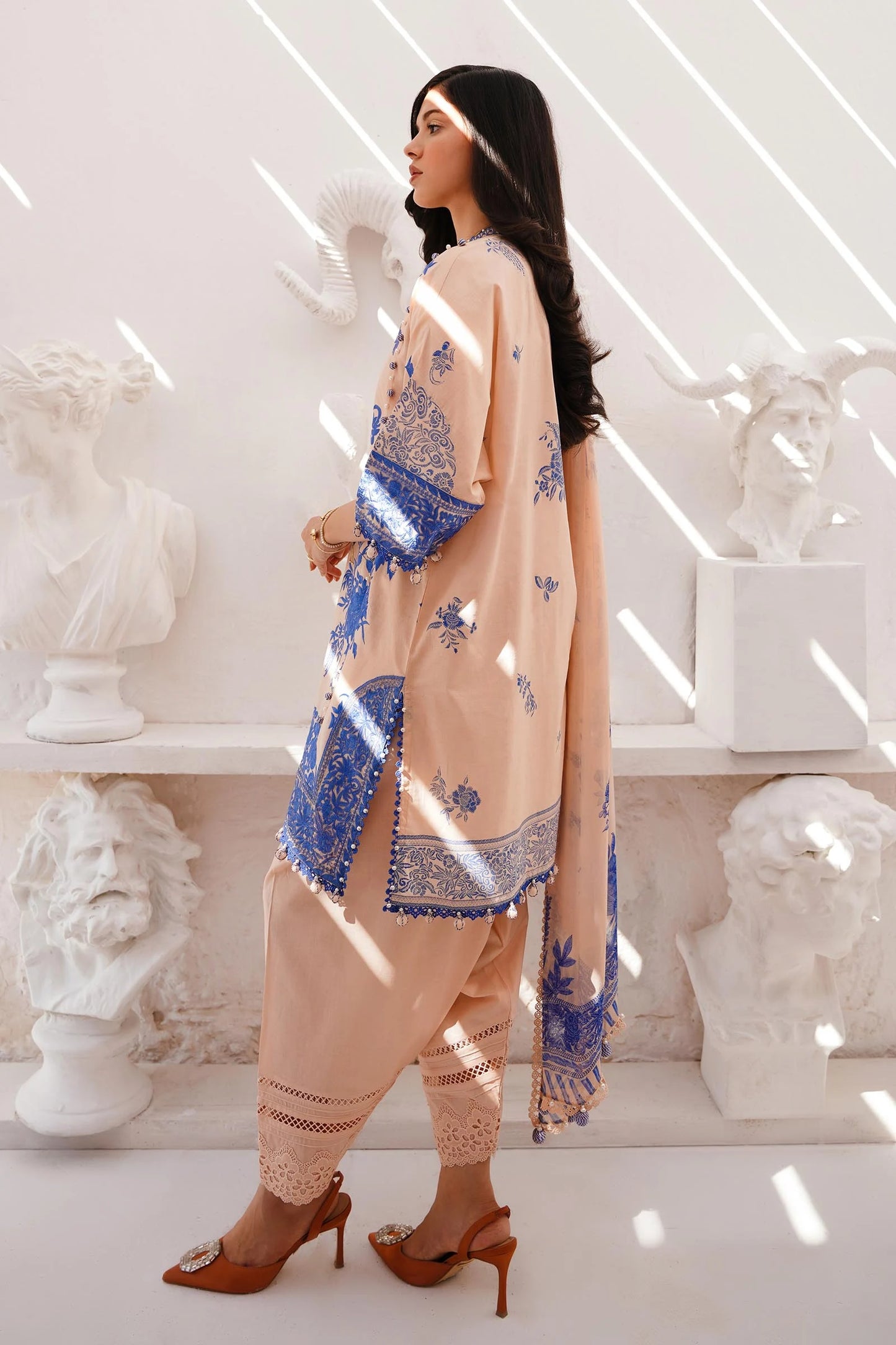 SANA SAFINAZ | MUZLIN | UNSTITCHED 3 PIECE LAWN SUIT