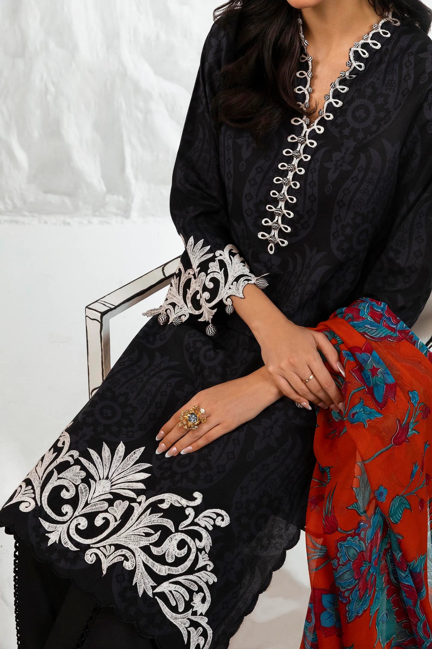 SANA SAFINAZ | MUZLIN SUMMER | UNSTITCHED 3 PIECE LAWN SUIT